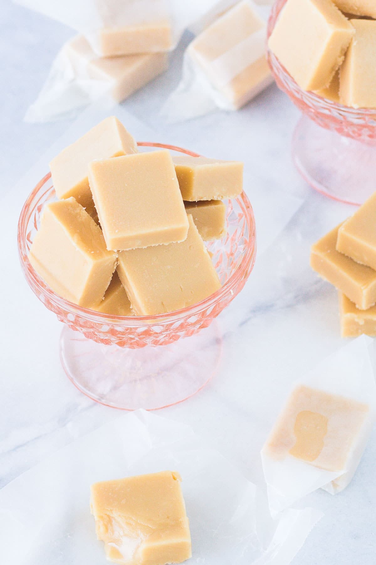 Fudge in a small pink bowl.