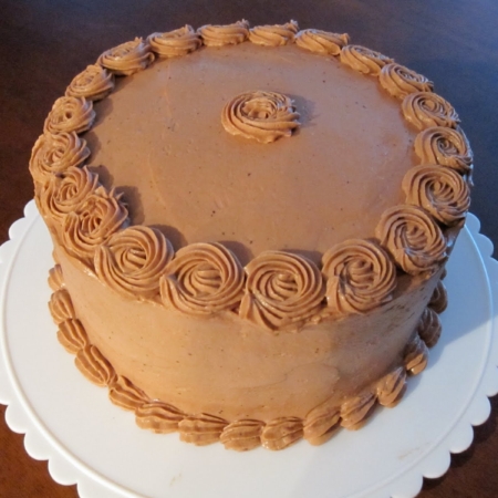 A cake sitting on top of a table